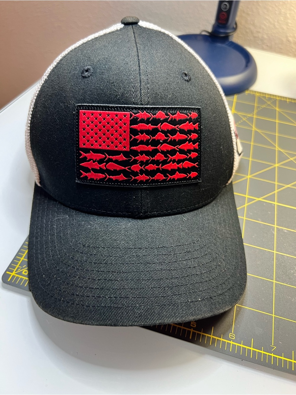 Men's Columbia Black Georgia Bulldogs PFG Tonal Fish Flag Flex Hat